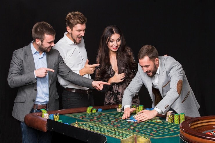 Layar permainan slot Yggdrasil di hermes69 menampilkan gulungan, simbol, dan tombol putar dengan tata letak informasi pembayaran